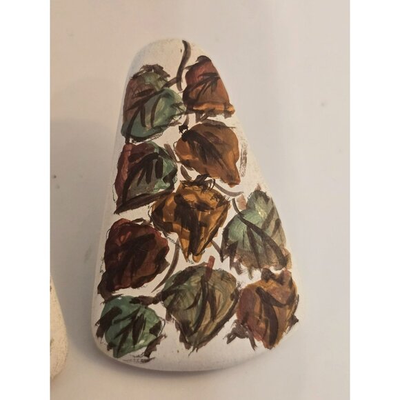 VTG Lightweight Ceramic Hand Painted Fall Leaves Post Pierced Earrings - Picture 5 of 6